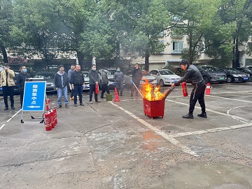 安全無小事·防患于未“燃” | 銅仁城交集團開展消防應急演練