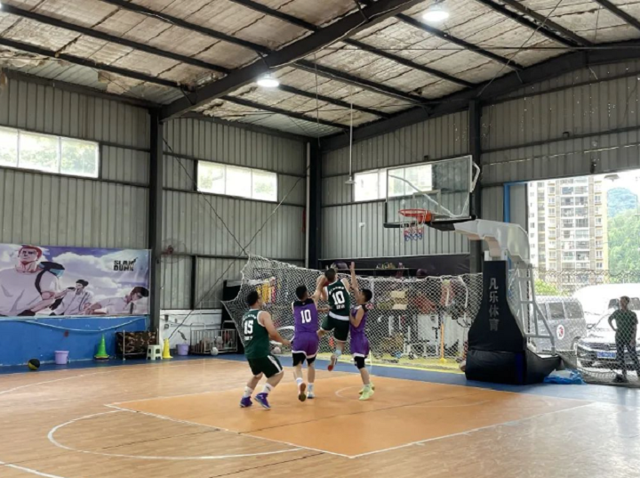 銅仁城交集團與中國電信公司銅仁分公司開展籃球聯誼比賽